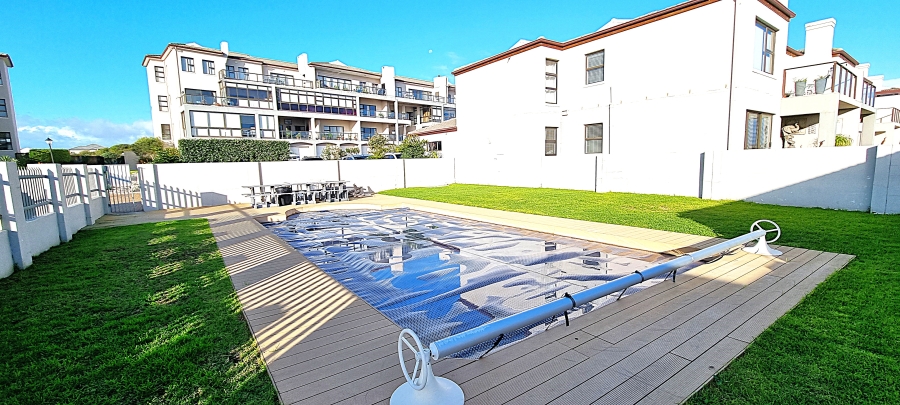 To Let 2 Bedroom Property for Rent in Big Bay Western Cape